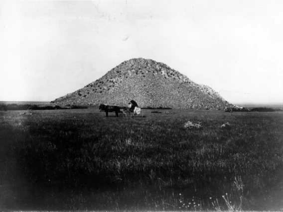 Huerfano Butte 1902_repeat photography