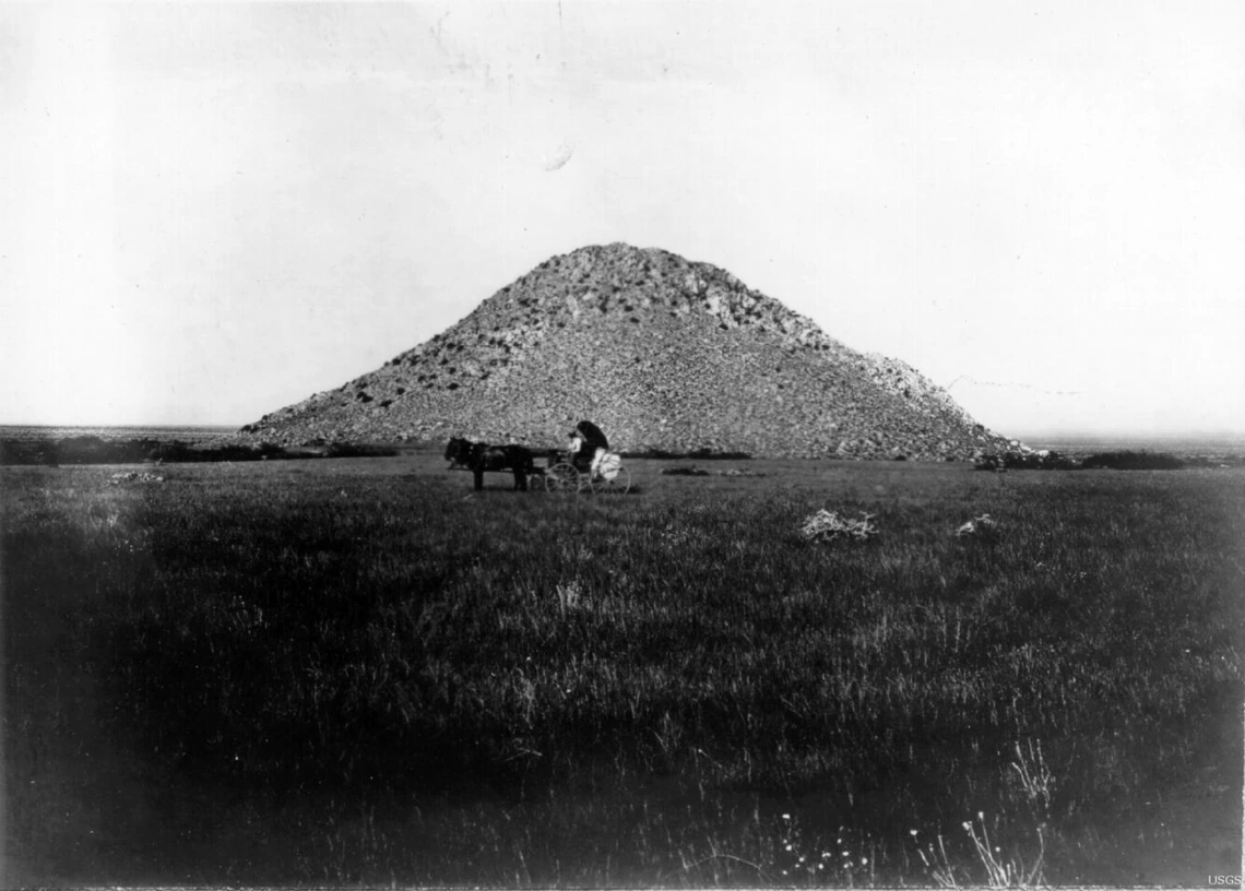 Huerfano Butte 1902_repeat photography